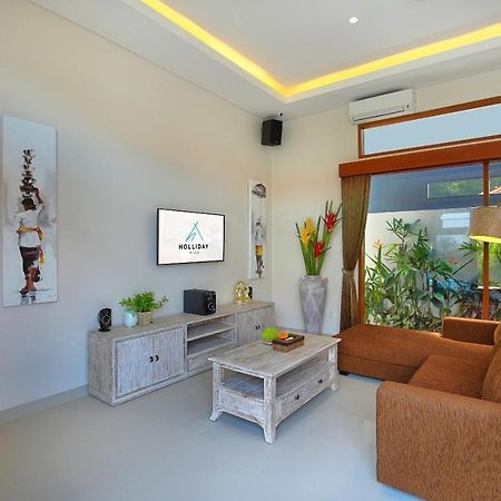 Holl Villa By Wildflower Group Легиан Екстериор снимка